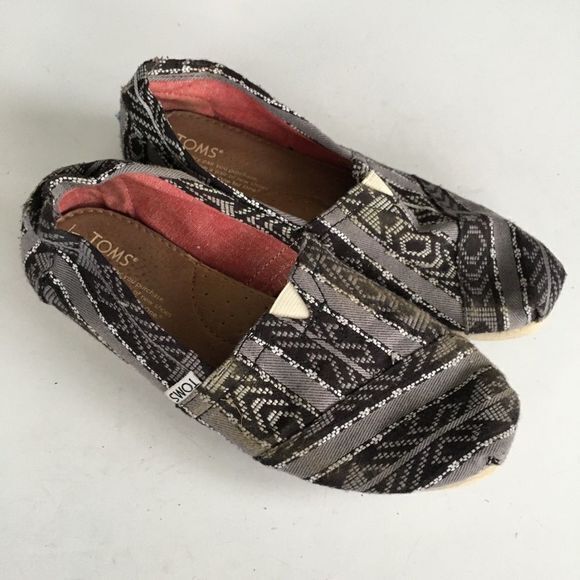 Toms geometric‎ print slip on flats shoes Canvas Womens Size 7 - Picture 1 of 5